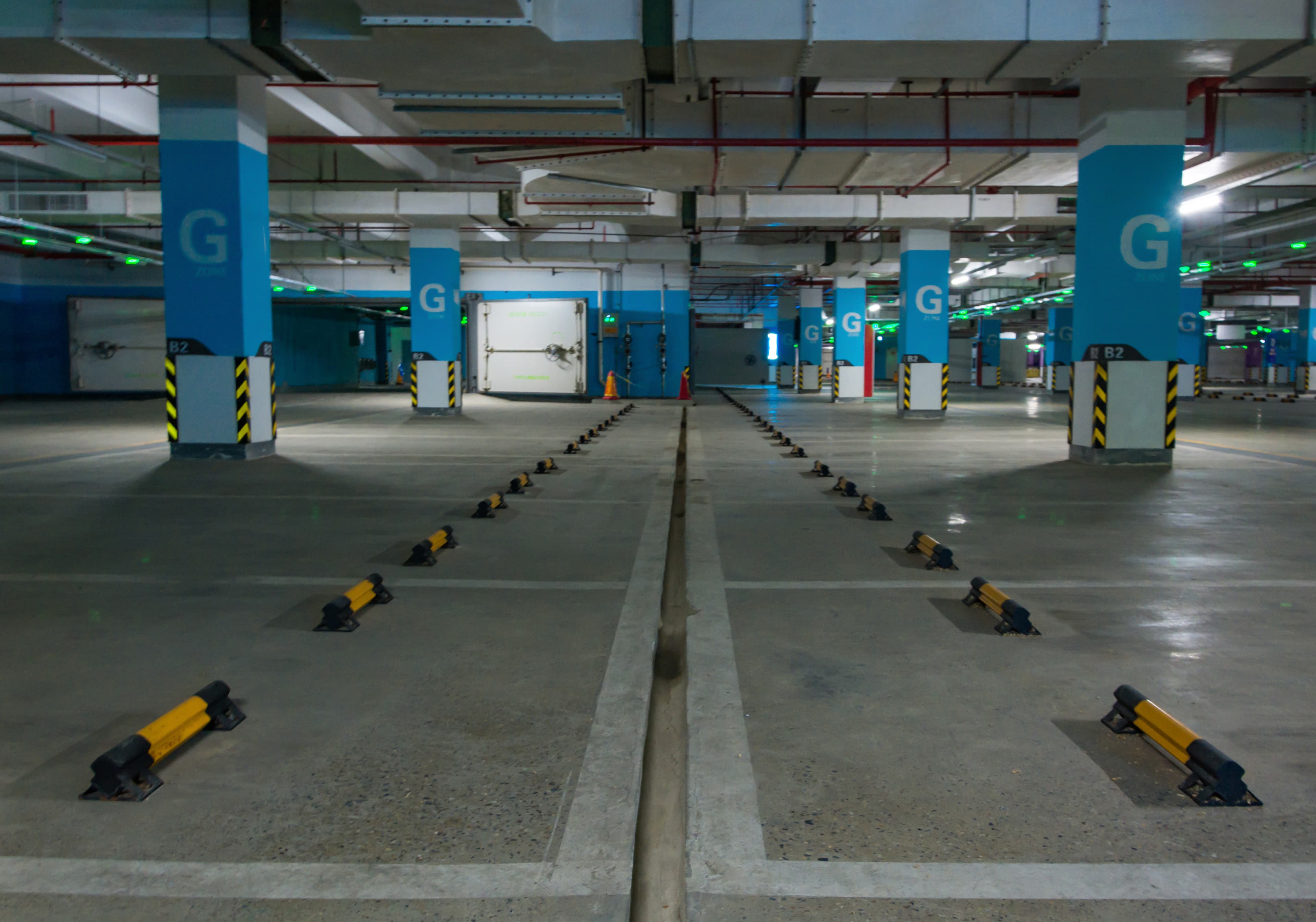 Otopark yönlendirme sistemi - boş kapalı otopark katı